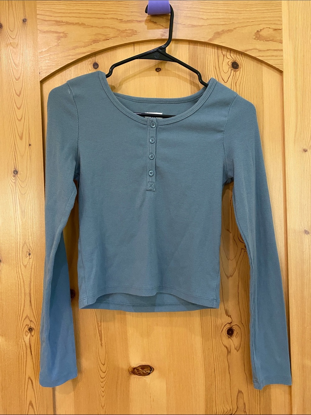 GAP Long-Sleeve Top in Dusty Blue